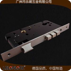 三杆锁体防盗性强吗？