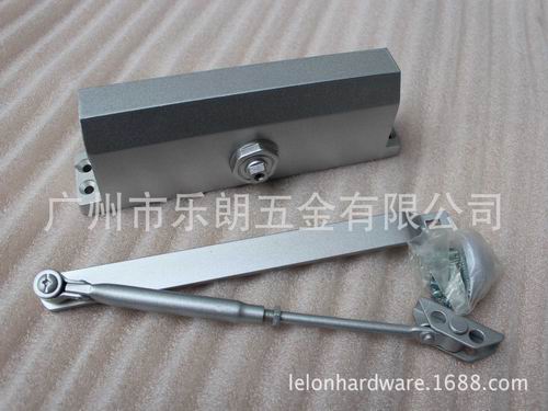 90度定位闭门器哪家好？